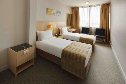 Quality Hotel Ambassador Perth - Lennox Head Accommodation 9