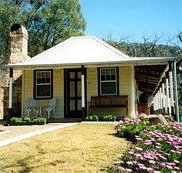 Price Morris Cottage - Lennox Head Accommodation