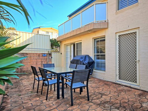 Seaview - Lennox Head Accommodation 75