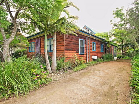Seaview - Lennox Head Accommodation 124