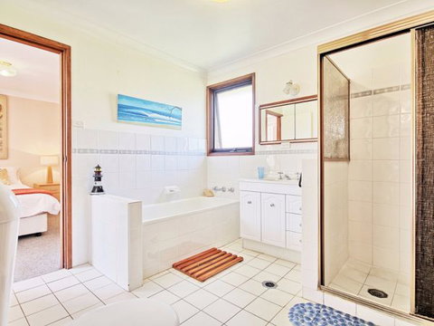 Seaview - Lennox Head Accommodation 151