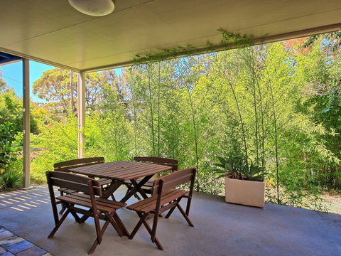 Seaview - Lennox Head Accommodation 200