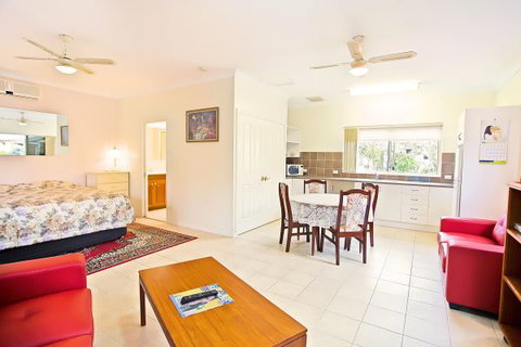 Bonville Lodge - Lennox Head Accommodation 6