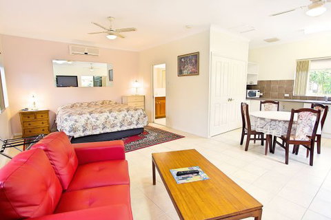 Bonville Lodge - Lennox Head Accommodation 7