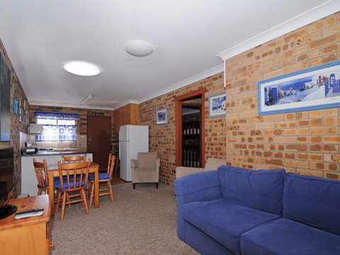 Seaview - Lennox Head Accommodation 175