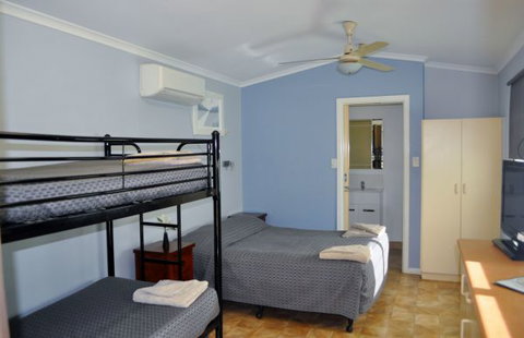 Daly Waters Historic Pub - Lennox Head Accommodation 9