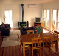 Strath Valley View B and B - Lennox Head Accommodation