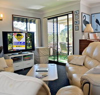 WOMBATS BB - Apartments - AAA 3.5 rated Gosford - Lennox Head Accommodation
