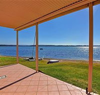 Luxury Waterfront House - Lennox Head Accommodation