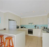 Sandals - Lennox Head Accommodation