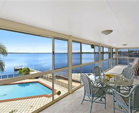 Waterfront Paradise - Lennox Head Accommodation 2