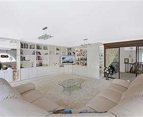 Waterfront Paradise - Lennox Head Accommodation 5