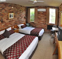 Log Cabin - Lennox Head Accommodation