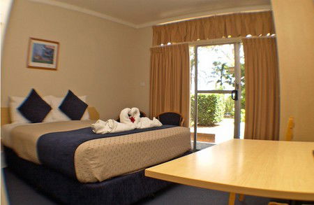 All Seasons Country Lodge - Lennox Head Accommodation 1