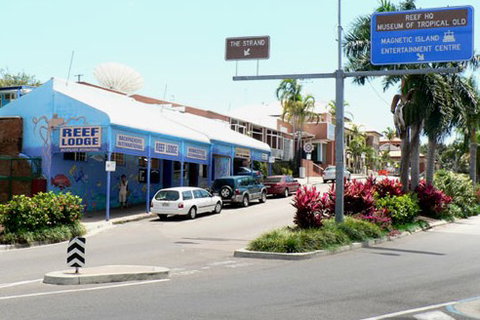 Reef Lodge Backpackers - Lennox Head Accommodation 0