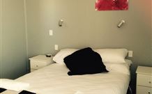 Town House Motor Inn - Young - Lennox Head Accommodation 4