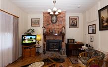 Tenterfield Cottage - Lennox Head Accommodation 1