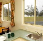 Mavis's Kitchen and Cabins - Lennox Head Accommodation