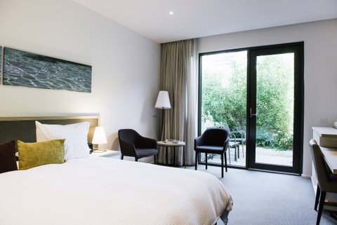 Flinders Hotel - Lennox Head Accommodation 1