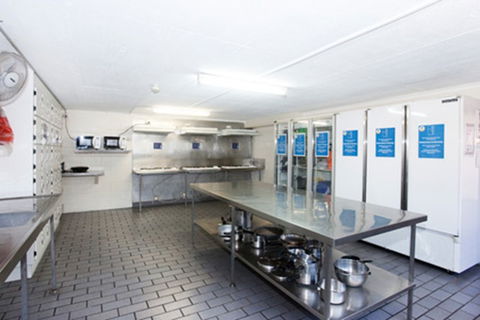 Airlie Beach YHA, Whitsundays - Lennox Head Accommodation 5