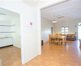 Mycow Accommodation Sarina - Greetham Street - Lennox Head Accommodation 2