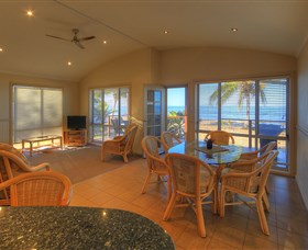 Rollingstone Beach Front Resort - Lennox Head Accommodation 3
