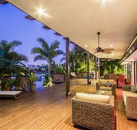 The Tropics at Vogue Holiday Homes - Lennox Head Accommodation
