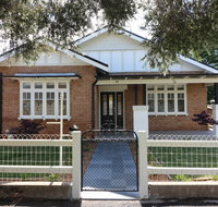 Roseneath Cottage - Orange Heritage - Lennox Head Accommodation