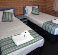 The Oaks Hotel Motel  - Lennox Head Accommodation