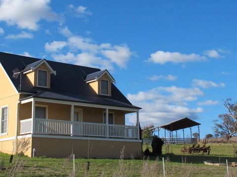 Riverbend Cottage - Lennox Head Accommodation 0