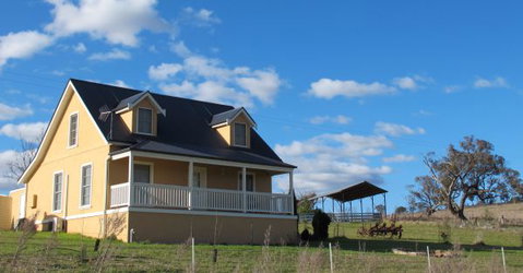 Riverbend Cottage - Lennox Head Accommodation 1