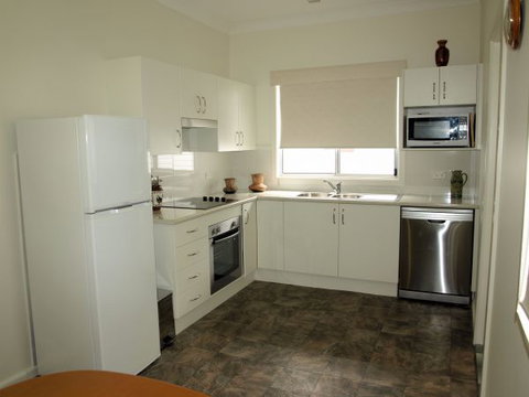 Shamrose Cottage - Lennox Head Accommodation 3