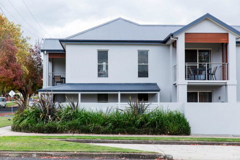 Stay Bathurst - Lennox Head Accommodation 1