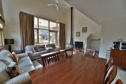 Tomarlin Views 1 - Lennox Head Accommodation 3