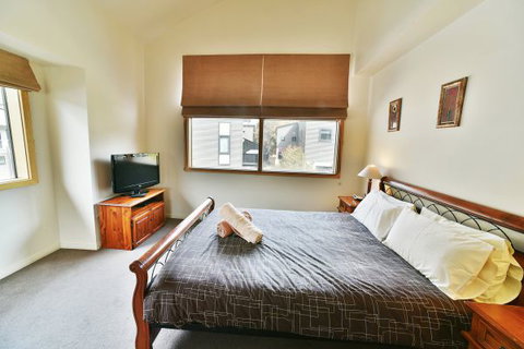 Tomarlin Views 1 - Lennox Head Accommodation 5
