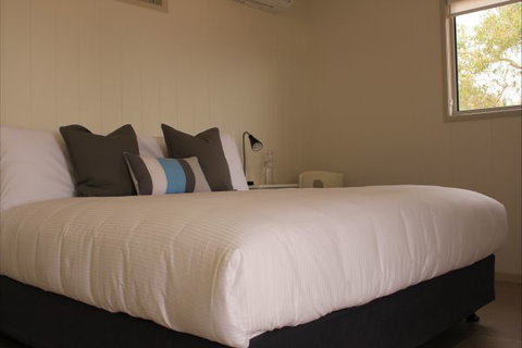 Cooper's Country Lodge - Lennox Head Accommodation 0