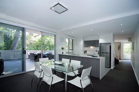 Aqua Leaf Apartment - Lennox Head Accommodation 12