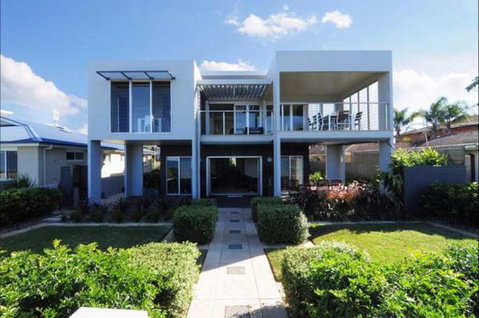 Aqua Leaf Apartment - Lennox Head Accommodation 2
