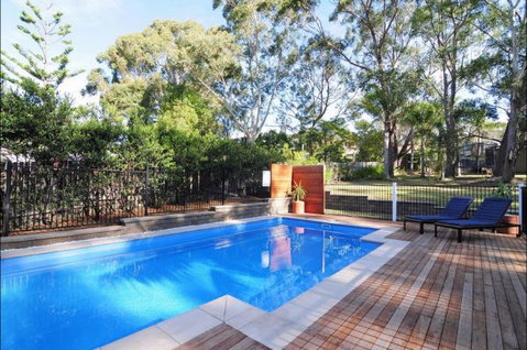 Poolside - Lennox Head Accommodation 6