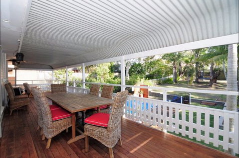 Poolside - Lennox Head Accommodation 7