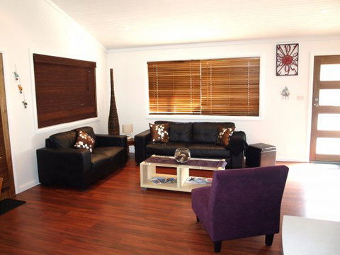 Bluewater Getaway - Lennox Head Accommodation 1