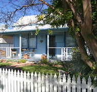 Penny's Cottage - Lennox Head Accommodation