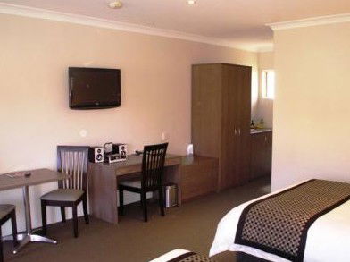 Parkes Int Motor Inn - Lennox Head Accommodation 3