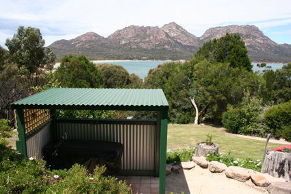 Coles Bay Waterfronters - Lennox Head Accommodation 0