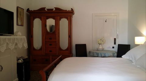 Angas Plains Estate Wines Heritage Suite - Lennox Head Accommodation 8