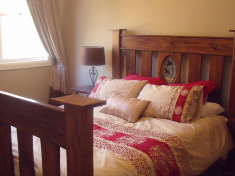 White Cedars Cottage - Lennox Head Accommodation 2