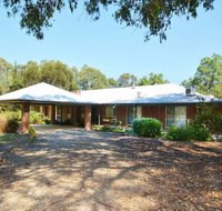 Abelia House - Lennox Head Accommodation