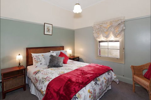 Ripon Cottage - Lennox Head Accommodation 1