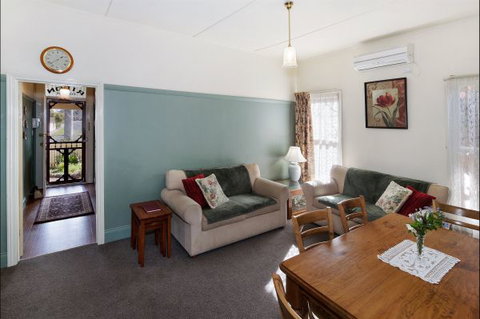 Ripon Cottage - Lennox Head Accommodation 2