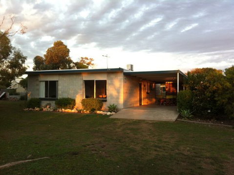 Umall - Lennox Head Accommodation 0